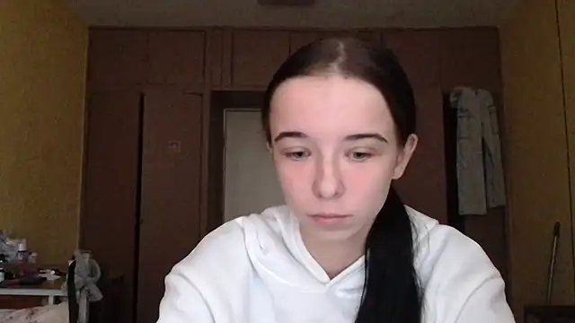 Emilia Light online show from 10.21.25