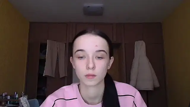 Emilia Light online show from 01.12.26