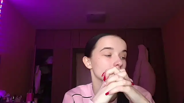 Emilia Light online show from 03.03.26