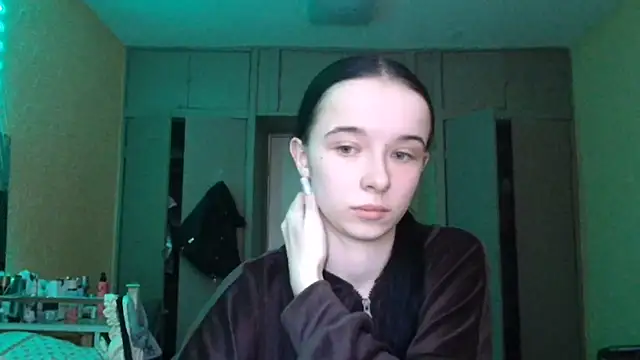 Emilia Light online show from 03.10.26