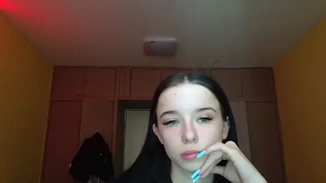 Emilia Light online show from 04.20.26