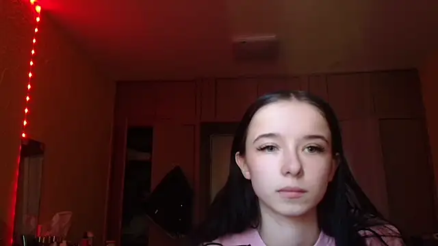 Emilia Light online show from 04.22.26