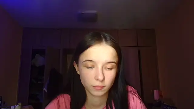 Emilia Light online show from 06.06.26