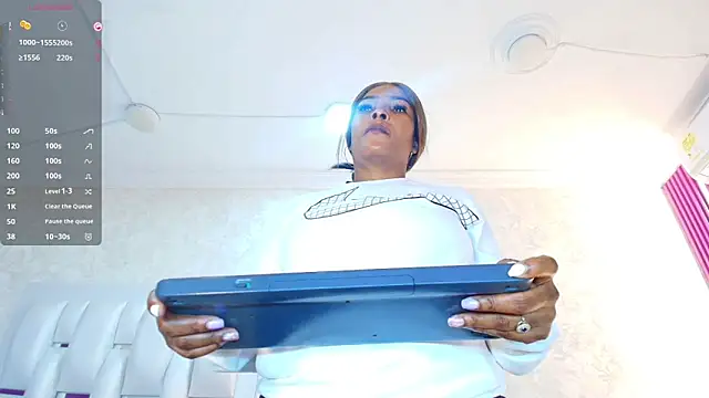 Layla lell online show from 02.23.26