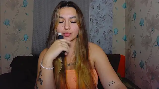 YourEmily xx online show from 10.03.25