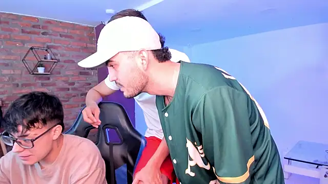 Spaceboys18 online show from 04.18.26