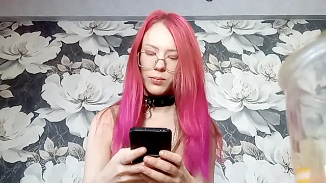 LiaCusson online show from 10.07.25
