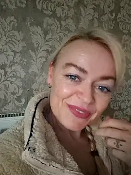 demidelightfulxx online show from 10.14.25