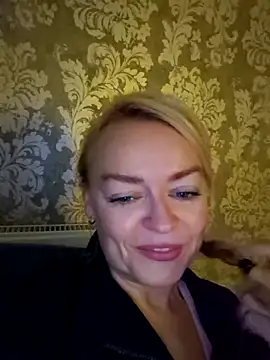 demidelightfulxx online show from 10.16.25