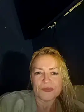 demidelightfulxx online show from 10.24.25