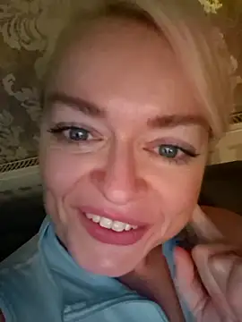 demidelightfulxx online show from 10.29.25