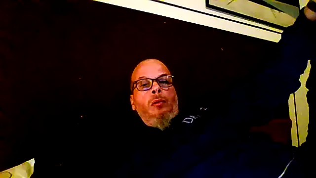 Snapshot of ilmilanese76 chatting on 02.24.26 ilmilanese76 online show from 02.24.26