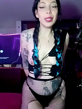 Snapshot of pinklajokr chatting on 11.18.25 pinklajokr online show from 11.18.25