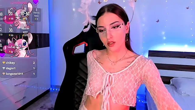 AmyVilvet  online show from 10.31.25