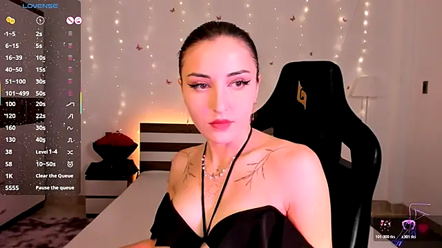 AmyVilvet  online show from 11.09.25