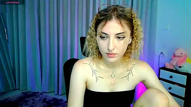 AmyVilvet  online show from 03.13.26