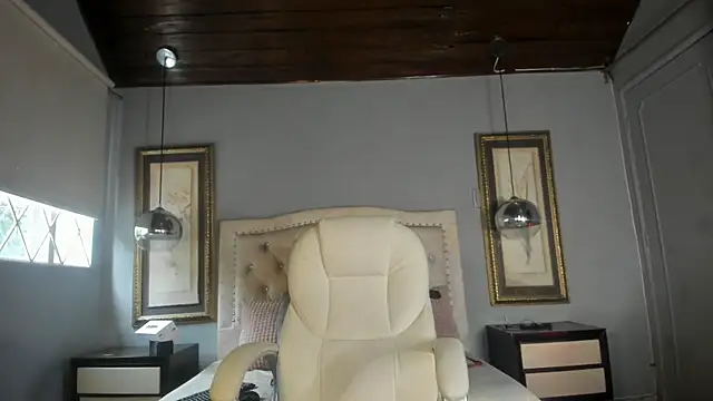 Snapshot of Baby_Punk1 chatting on 10.31.25 Baby Punk1 online show from 10.31.25