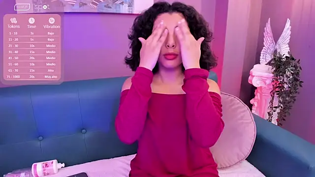 Snapshot of Alessiia__ chatting on 02.13.26 Alessiia online show from 02.13.26