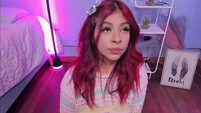 Snapshot of KathiaSaenz_ chatting on 11.28.25 KathiaSaenz online show from 11.28.25