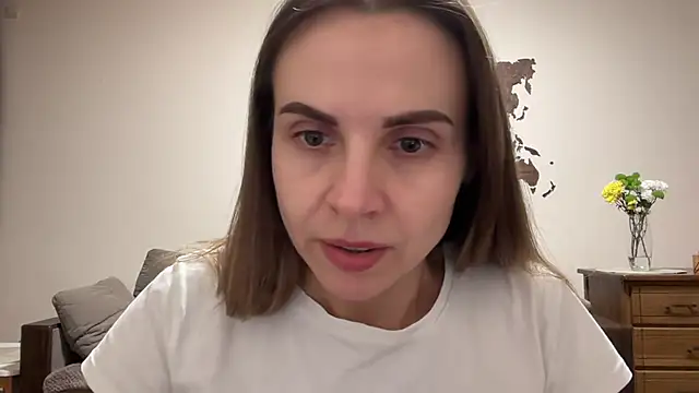 AnnieLove7722 online show from 11.19.25