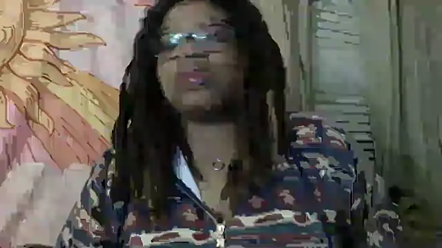Snapshot of GoddessHoney55 chatting on 10.21.25 GoddessHoney55 online show from 10.21.25