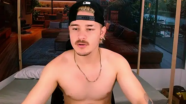 AlexPiersss online show from 10.30.25