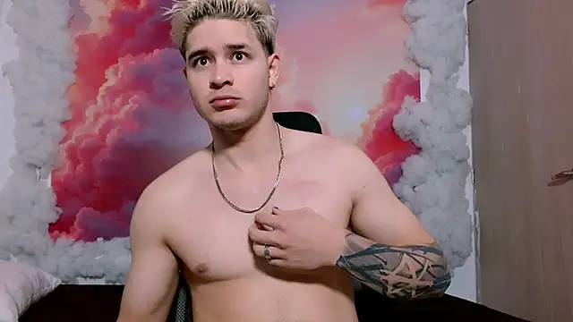 AlexPiersss online show from 11.18.25