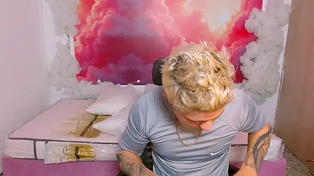 AlexPiersss online show from 11.22.25