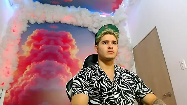 AlexPiersss online show from 11.26.25