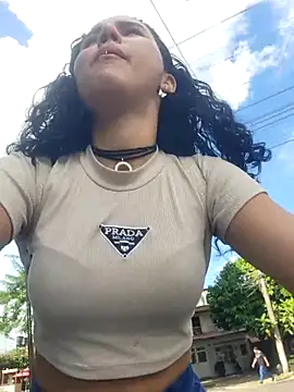 Snapshot of _TOMOE chatting on 10.25.25 TOMOE online show from 10.25.25