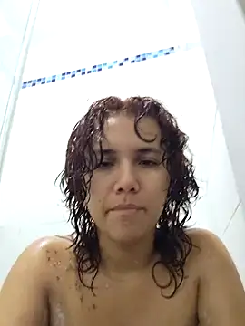 Snapshot of _TOMOE chatting on 11.21.25 TOMOE online show from 11.21.25