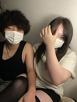 Snapshot of EroTV chatting on 10.07.25 EroTV online show from 10.07.25