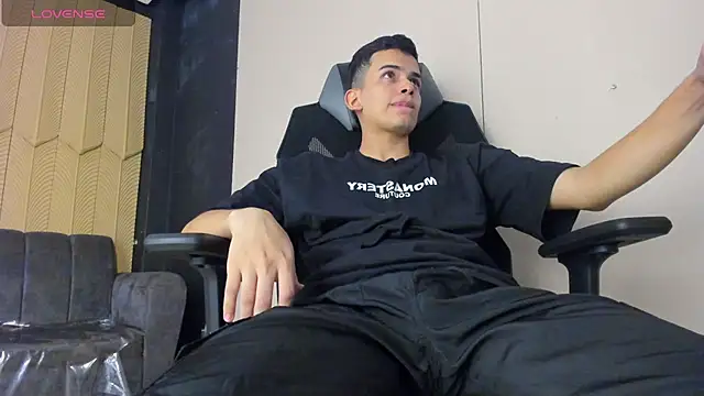 JuanSixx online show from 12.14.25