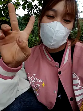 Snapshot of nhinhi-sexy chatting on 10.25.25 nhinhi-sexy online show from 10.25.25