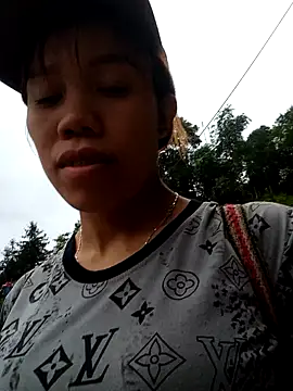 Snapshot of nhinhi-sexy chatting on 10.29.25 nhinhi-sexy online show from 10.29.25