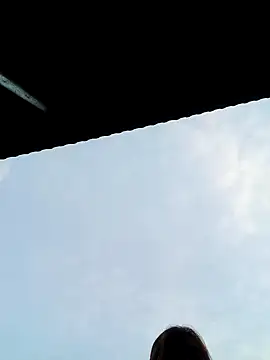 Snapshot of nhinhi-sexy chatting on 10.29.25 nhinhi-sexy online show from 10.29.25