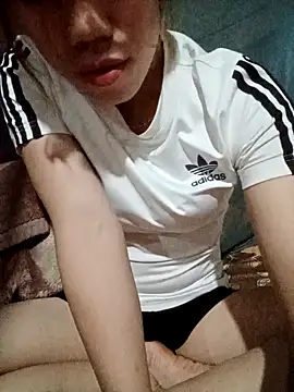 Snapshot of nhinhi-sexy chatting on 10.30.25 nhinhi-sexy online show from 10.30.25