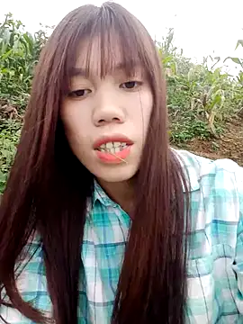 Snapshot of nhinhi-sexy chatting on 11.09.25 nhinhi-sexy online show from 11.09.25