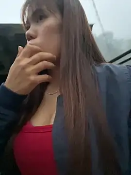 Snapshot of nhinhi-sexy chatting on 11.10.25 nhinhi-sexy online show from 11.10.25