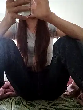 Snapshot of nhinhi-sexy chatting on 11.17.25 nhinhi-sexy online show from 11.17.25