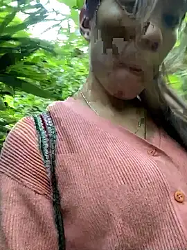 Snapshot of nhinhi-sexy chatting on 11.26.25 nhinhi-sexy online show from 11.26.25