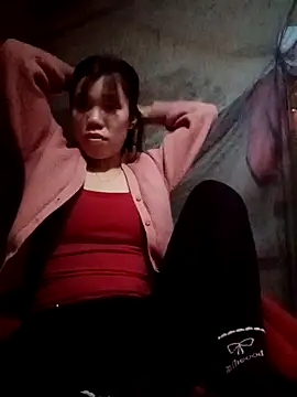 Snapshot of nhinhi-sexy chatting on 11.28.25 nhinhi-sexy online show from 11.28.25