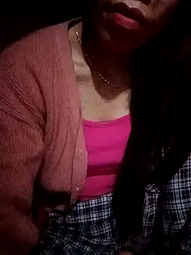 Snapshot of nhinhi-sexy chatting on 12.01.25 nhinhi-sexy online show from 12.01.25