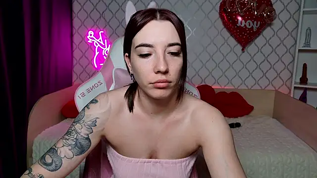 Curious Lily online show from 03.23.26