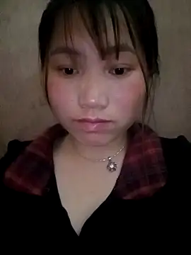 Snapshot of min-xinh chatting on 02.15.26 min-xinh online show from 02.15.26