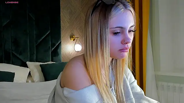 KarinaBroks online show from 01.13.26