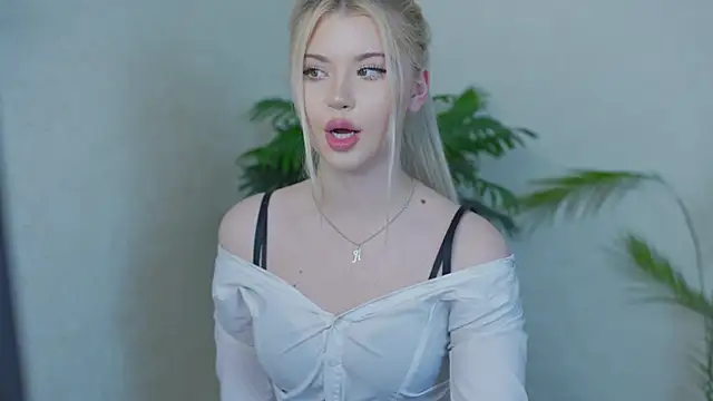 AshleyNikoo online show from 10.09.25