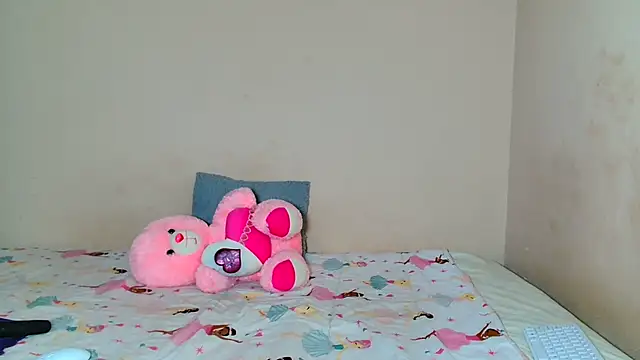 SlimSexxy21 online show from 11.17.25