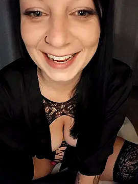 MieziMinz online show from 10.20.25