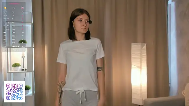 AnnaleeJennie online show from 09.28.25
